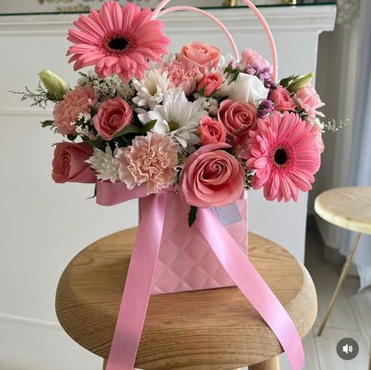 Dunia flowers Bag